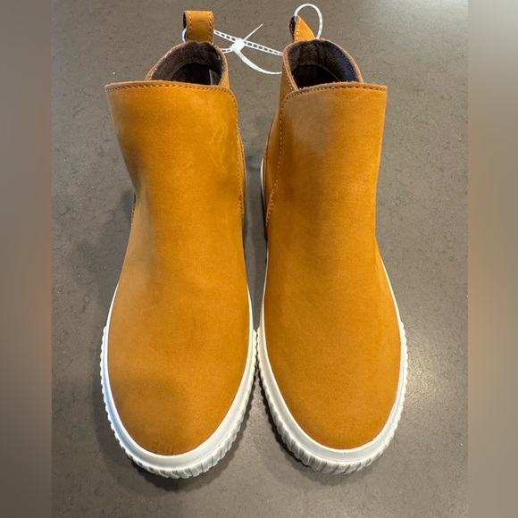 NEW Timberland Women's Skyla Bay Chelsea Boot Sz: 5.5 - Picture 7 of 16